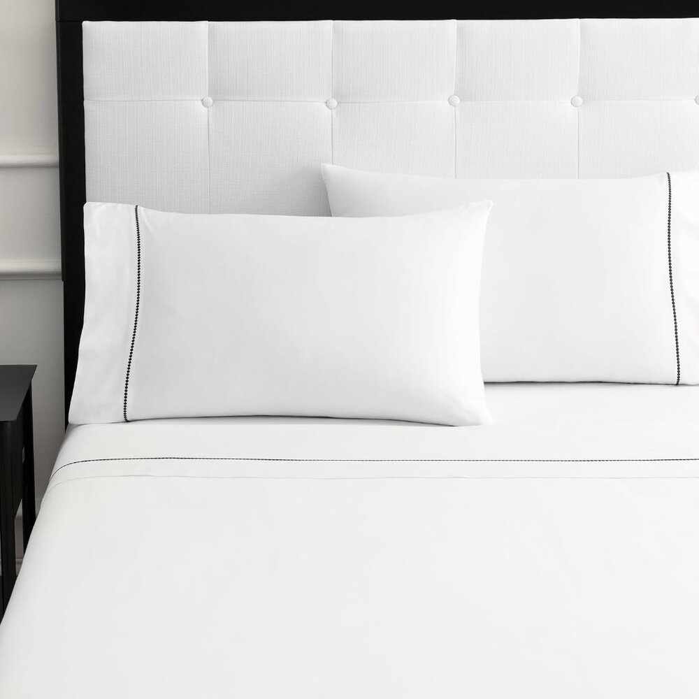 Kate Spade New York Dot Queen Sheet Set - Picture 2 of 10
